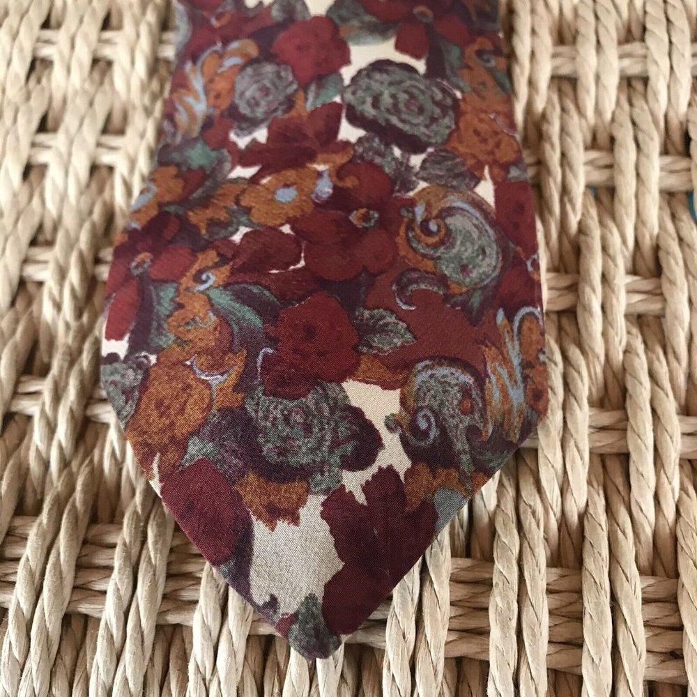 Fendi Mens Tie Italy Silk Floral Red Taupe Blue